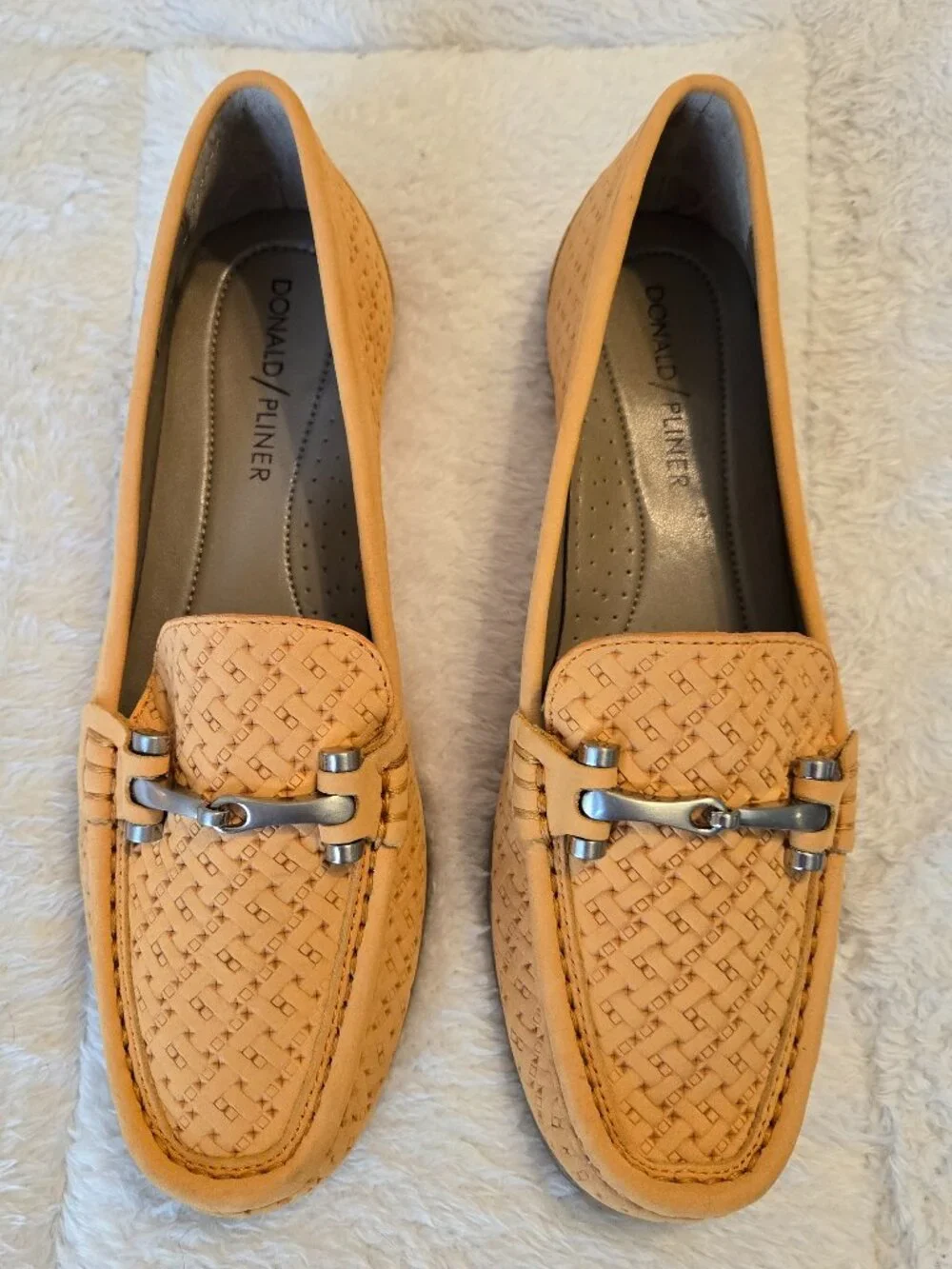 NWOT Donald Pliner Loafers with Silver Accent Buckle - 6M